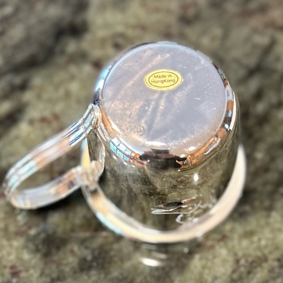 Vintage silver plated baby sippy cup with lid and box.  Embossed duck design. - Picture 5 of 5